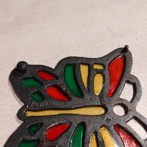 Add color to your table setting beautiful Cast Iron Butterfly Footed trivet - Picture 8 of 11